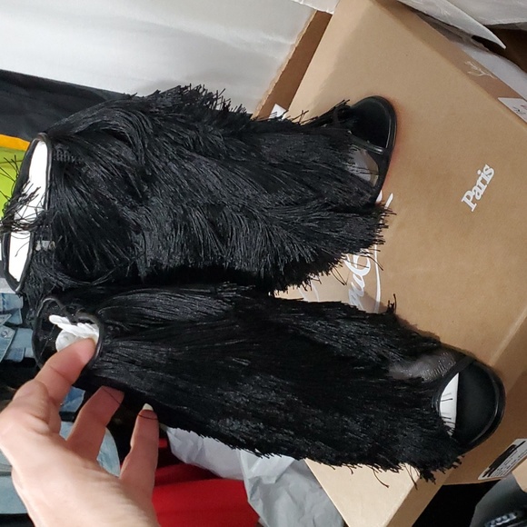 NIB $1995 Christian Louboutin Zaza peeptoe bootie - Picture 10 of 13